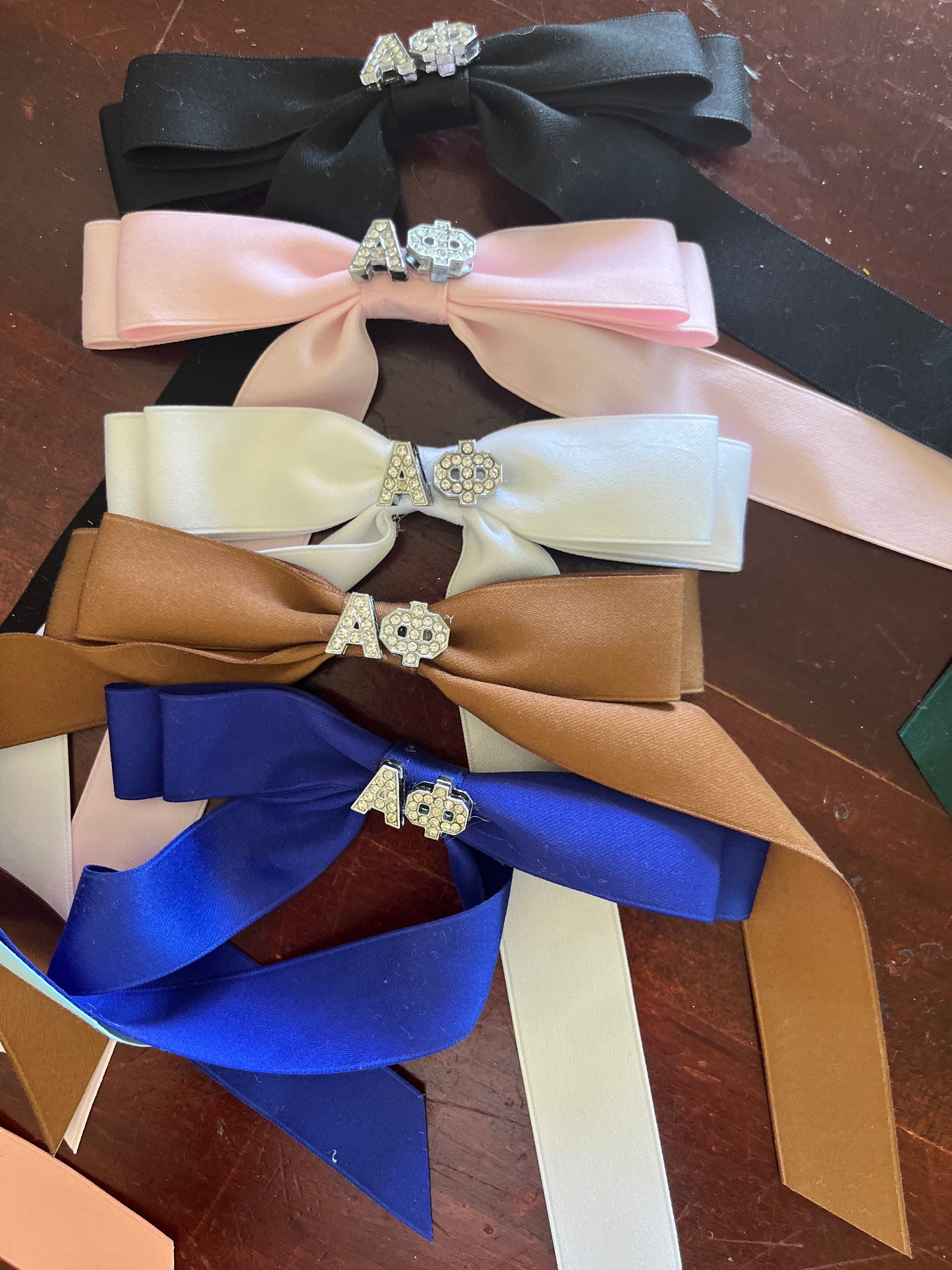Alpha Phi Bow
