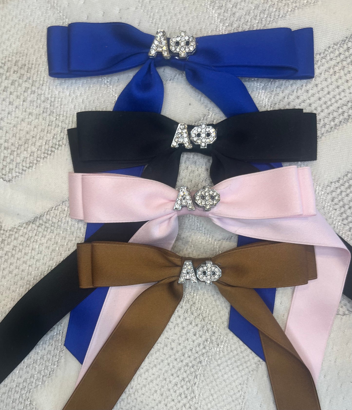 Alpha Phi Bow